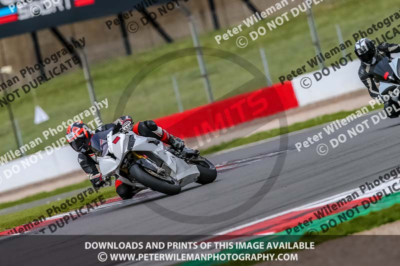 PJ Motorsport Photography;donington no limits trackday;donington park photographs;donington trackday photographs;no limits trackdays;peter wileman photography;trackday digital images;trackday photos